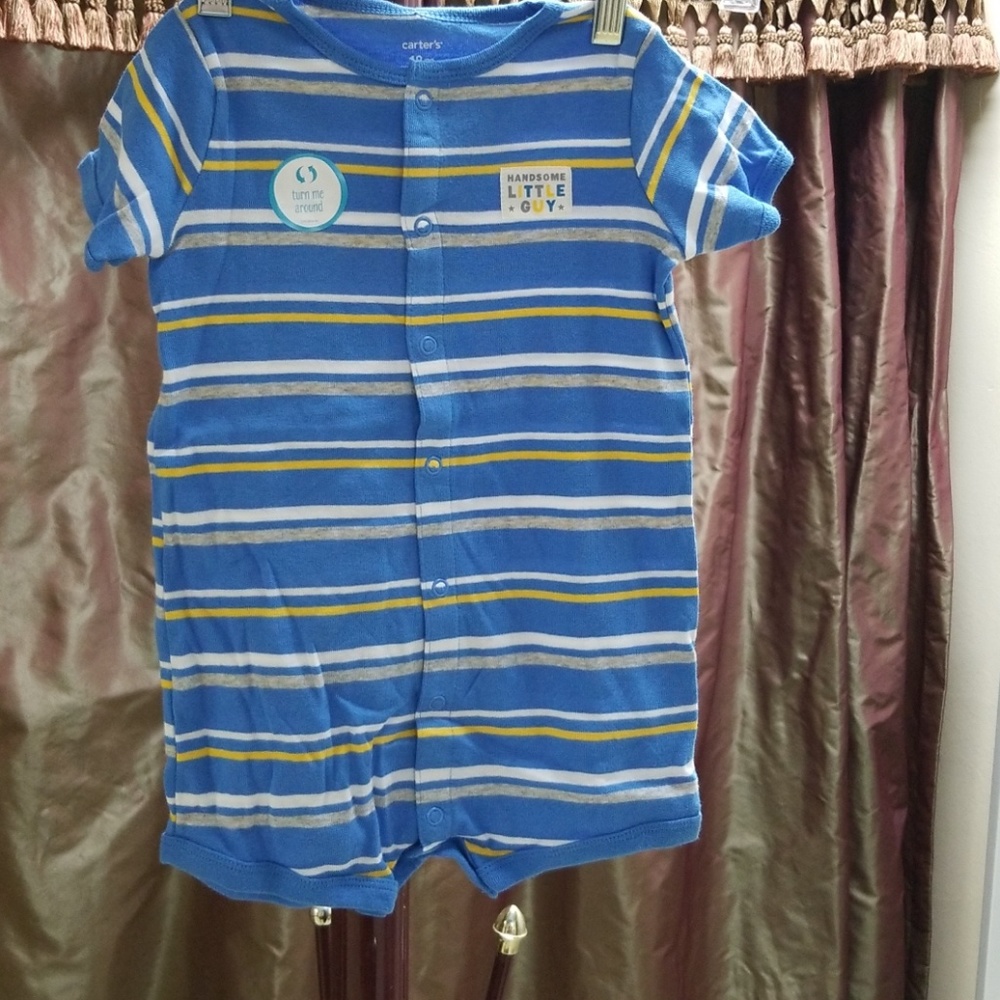 Boys jumper with puppy applique on bum.